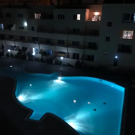 Con Vista Frontal Al Mar Апартаменты *